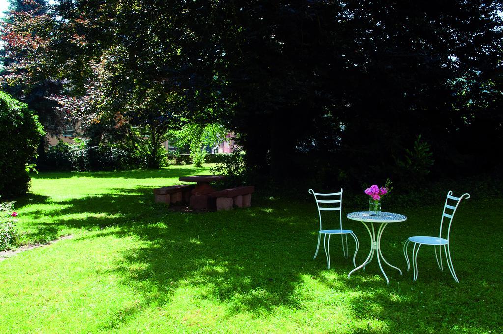 Karolingerhof Hotel Krov Bagian luar foto