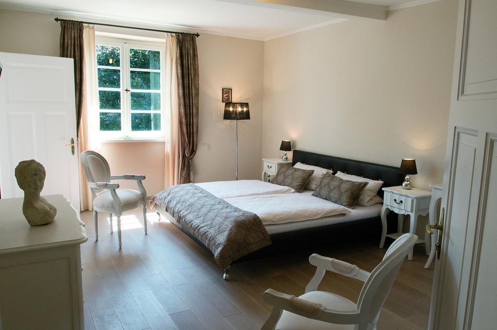 Karolingerhof Hotel Krov Bagian luar foto