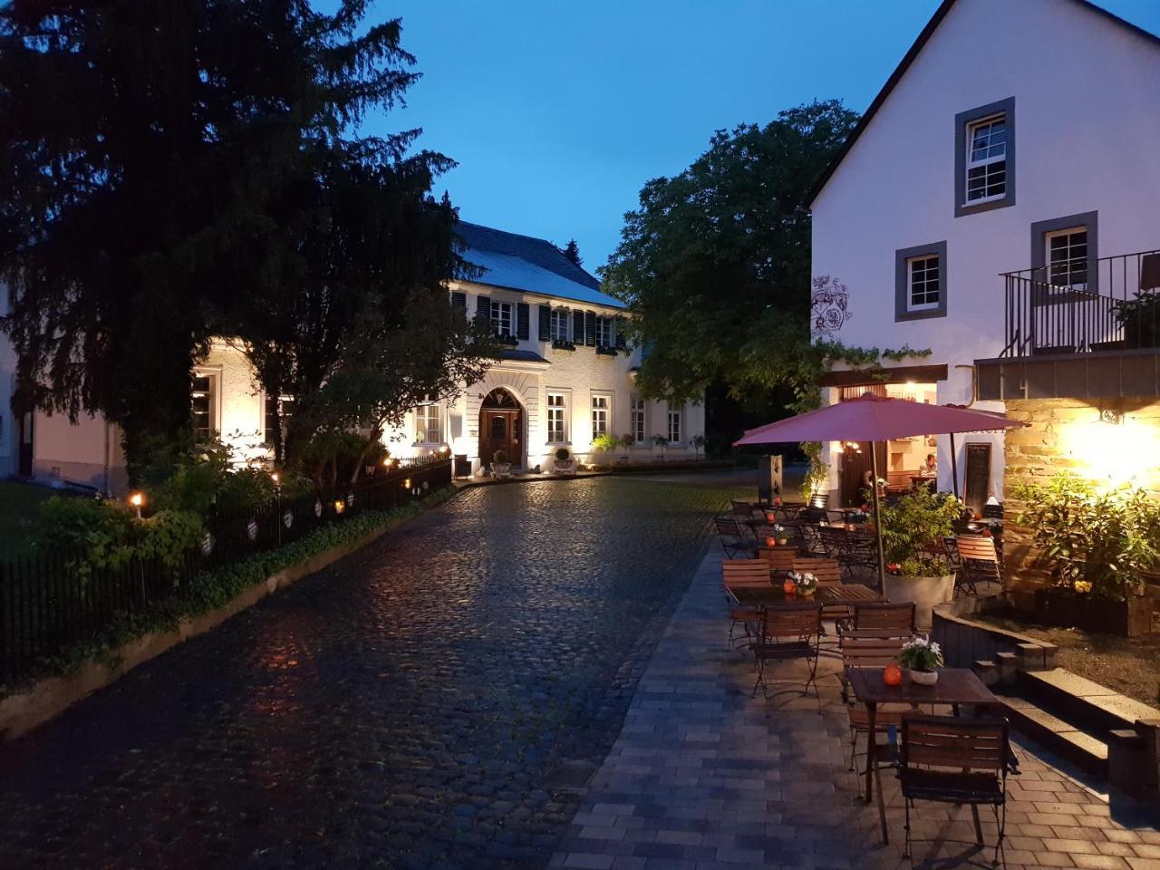 Karolingerhof Hotel Krov Bagian luar foto